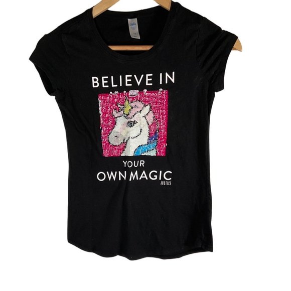 👣 5/$25 - Black "Believe in your own magic" T-Shirt w/ Two Way Sequin Logo - Picture 1 of 2